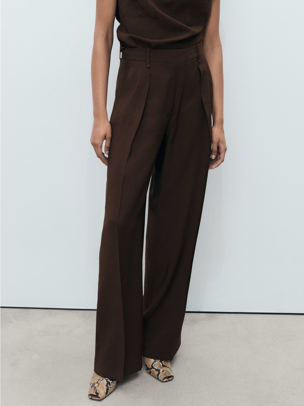 🔸NWT🔸Mango Brown Wide Leg Pleated Pants - Picture 4 of 10